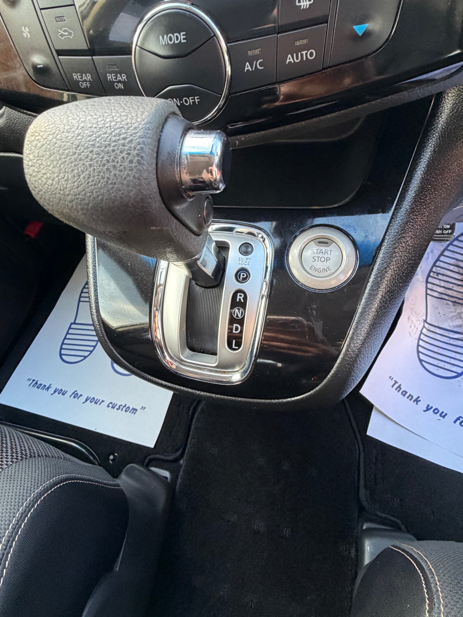 Used Nissan Serena 2014 for sale - 76325074: Photo 10