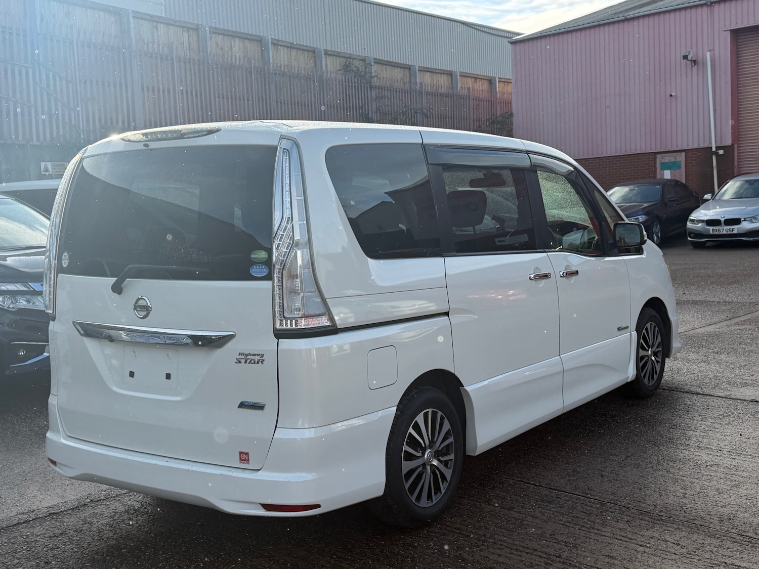 Used Nissan Serena 2014 for sale - 76325074: Photo 6