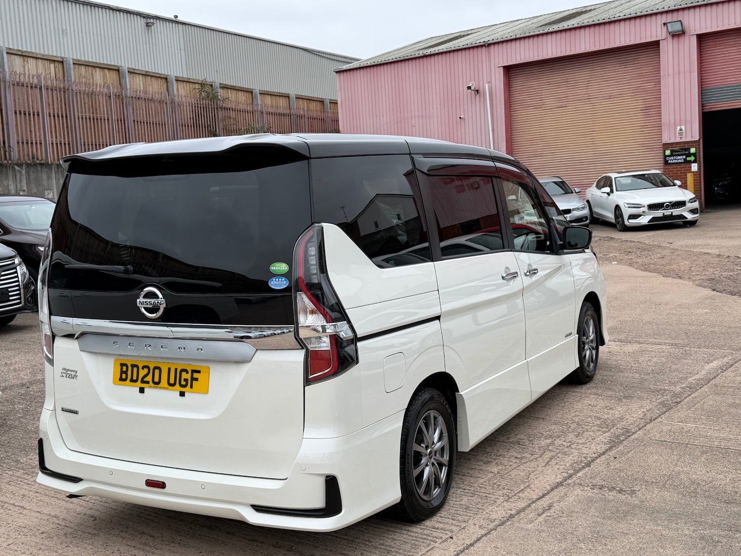 Used Nissan Serena 2020 for sale - 76243499: Photo 5