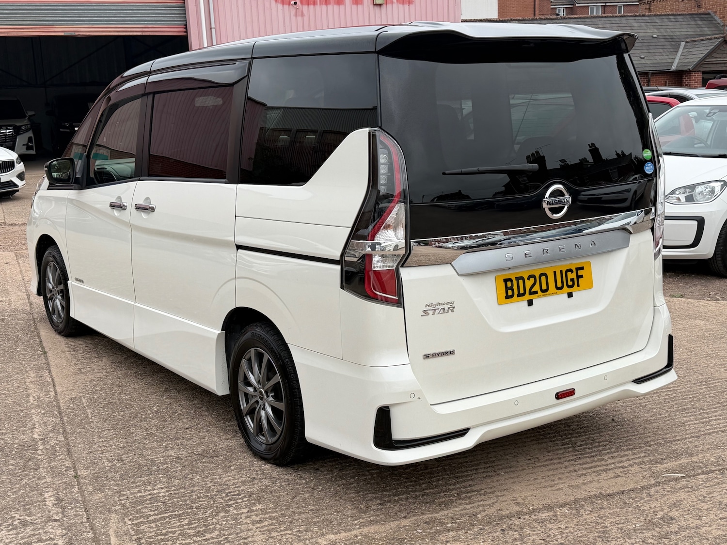 Used Nissan Serena 2020 for sale - 76243499: Photo 6