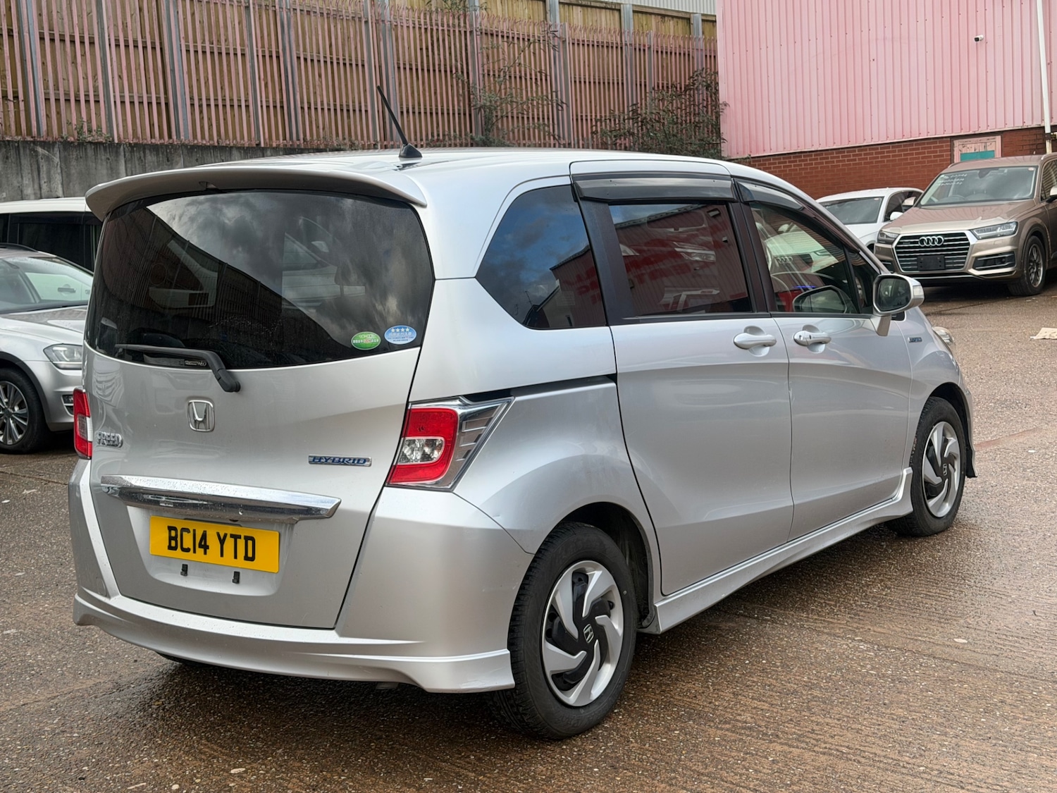 Used Honda Freed 2014 for sale - 77573041: Photo 5