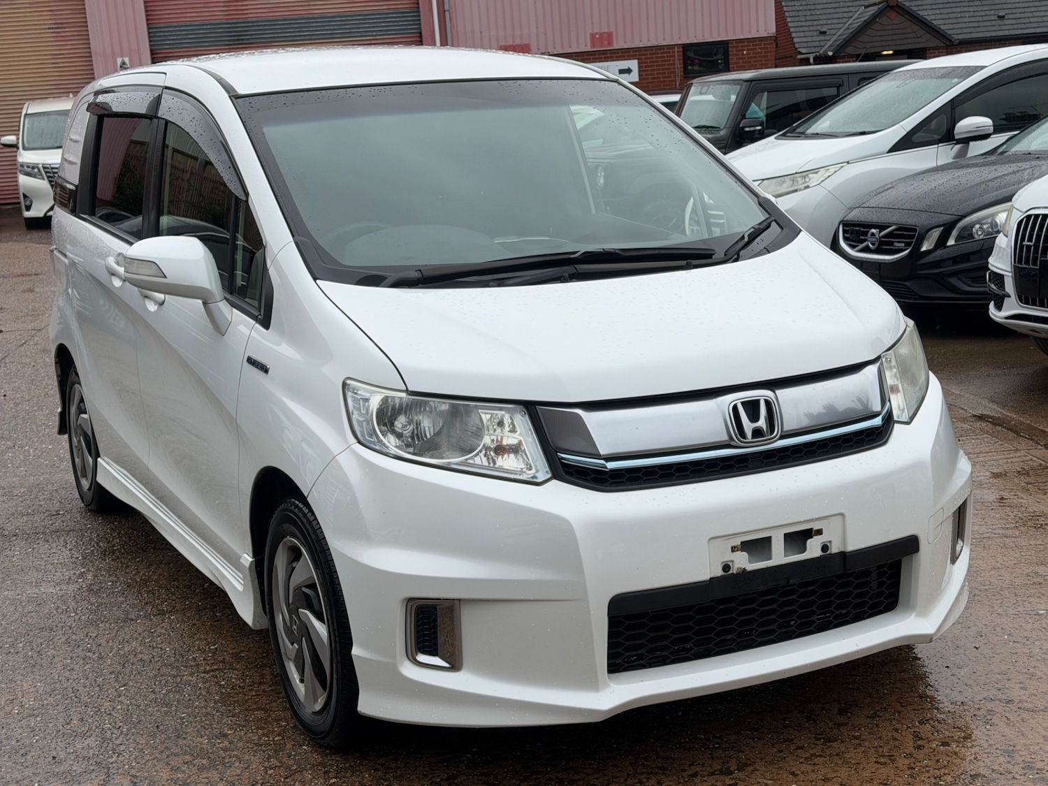Used Honda Freed 2015 for sale - 78045893: Photo 3