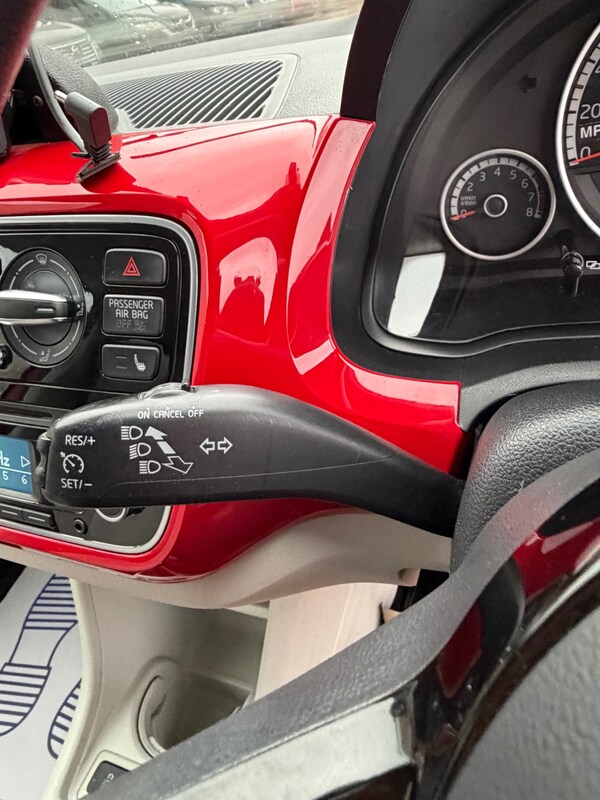 Used Volkswagen up! 2013 for sale - 76165297: Photo 14