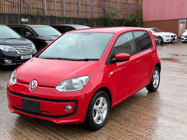 Used Volkswagen up! 2013 for sale - 76165297: Photo 2