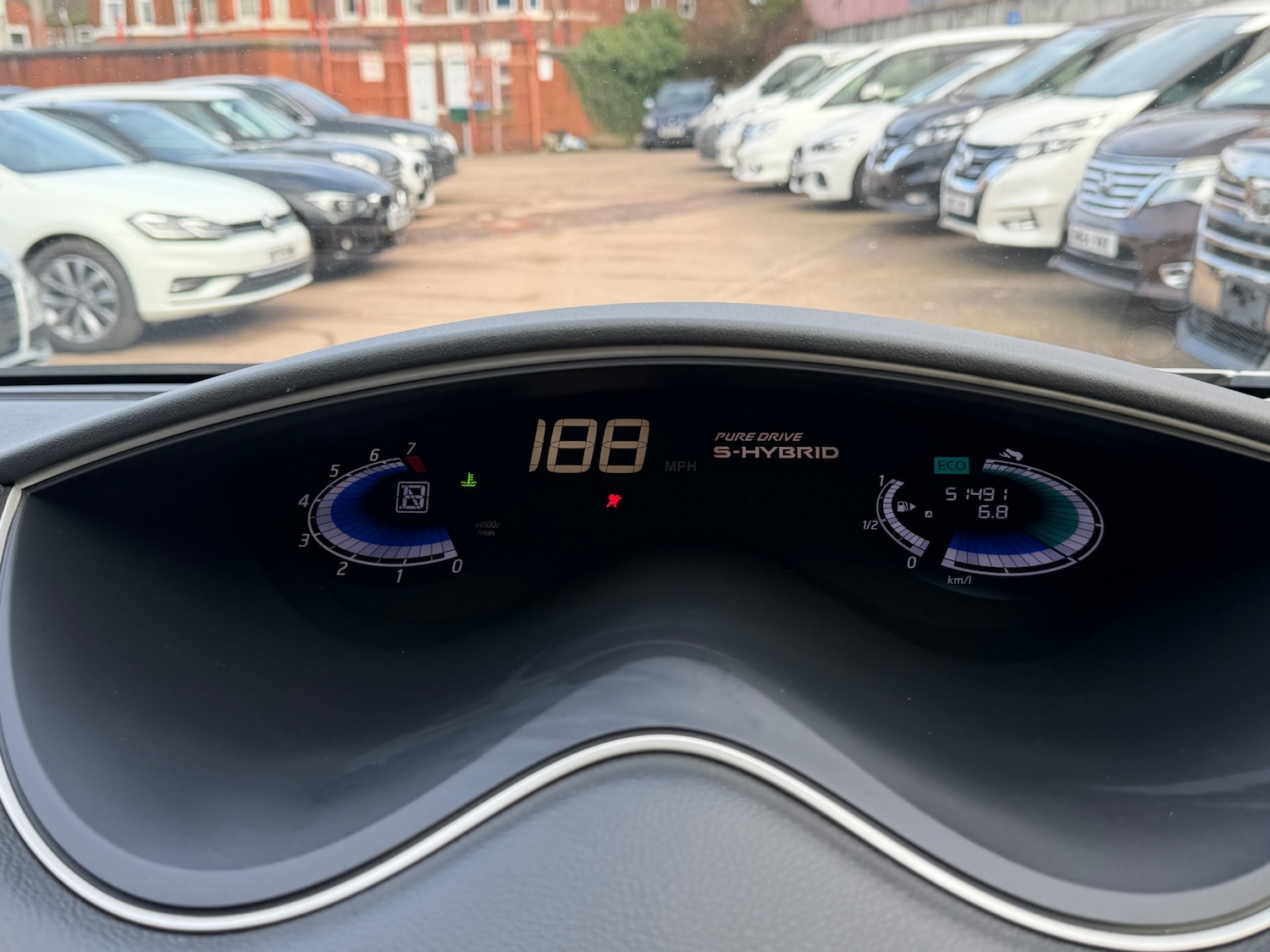 Used Nissan Serena 2015 for sale - 77708381: Photo 13