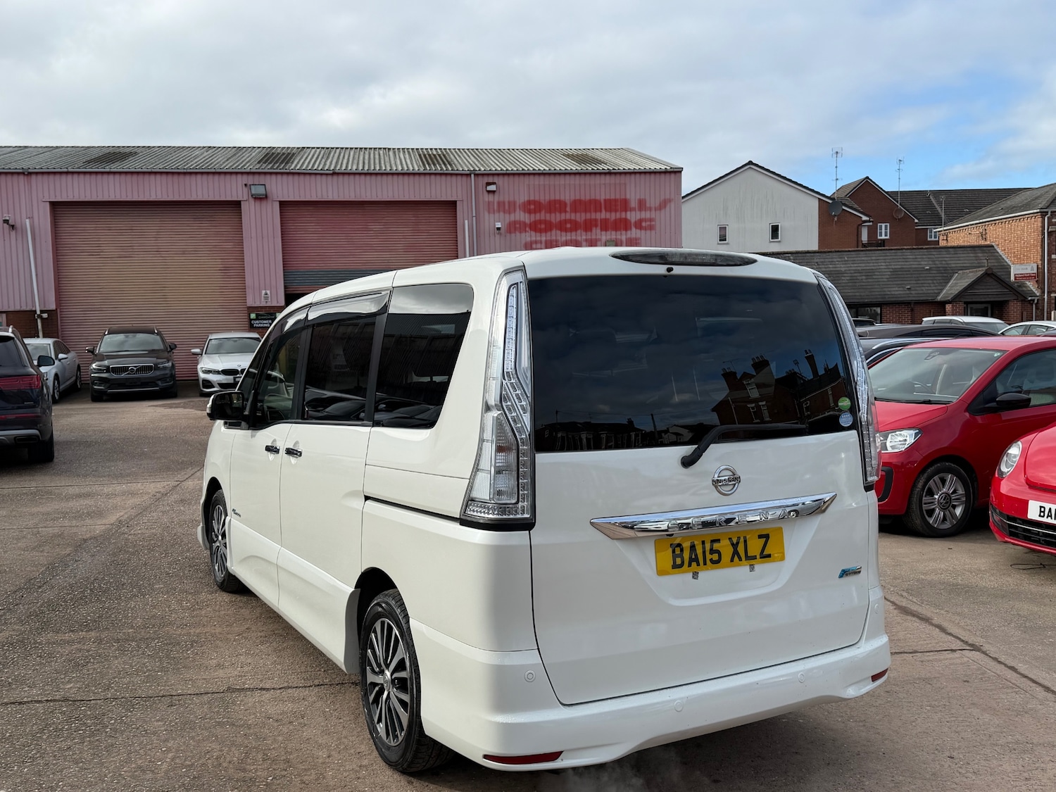 Used Nissan Serena 2015 for sale - 77708381: Photo 5