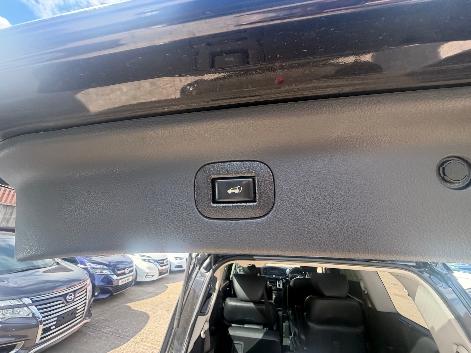 Used Nissan Elgrand 2018 for sale - 78139945: Photo 13