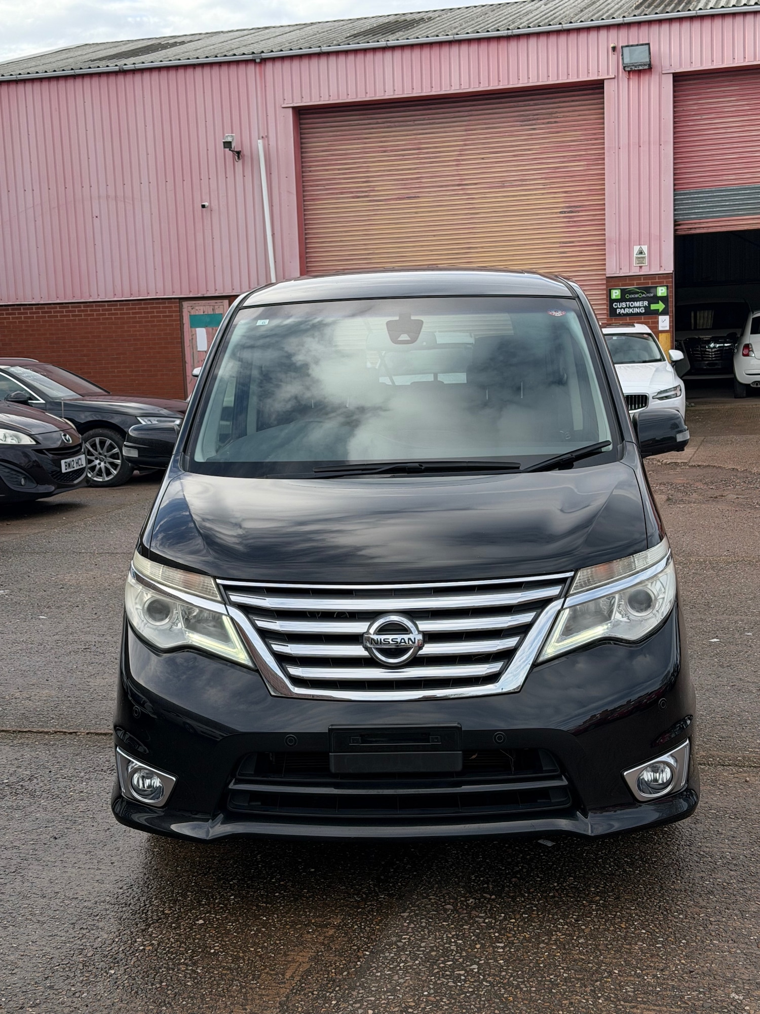 Used Nissan Serena 2016 for sale - 76941114: Photo 1