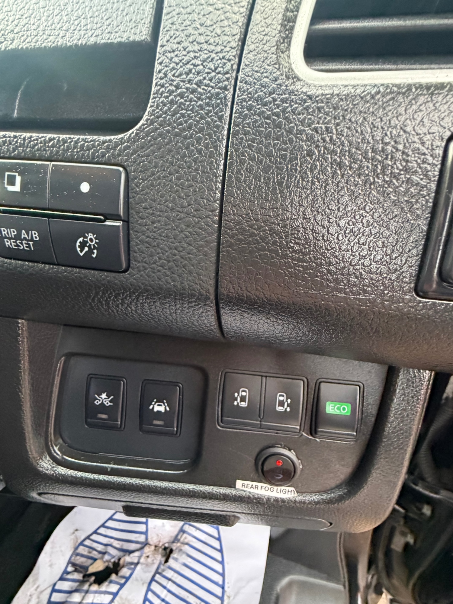 Used Nissan Serena 2016 for sale - 76941114: Photo 14