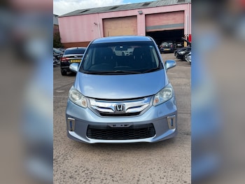 2011 - 1.5 Hybird 7 Seater Premium