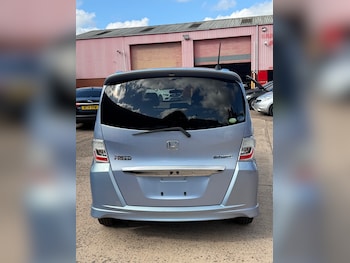 Used Honda Freed 2011 for sale - 76120478: Photo