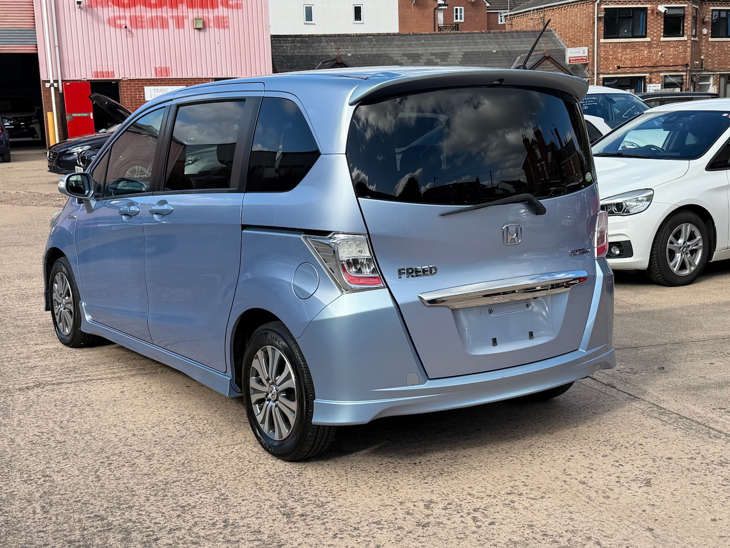 Used Honda Freed 2011 for sale - 76120478: Photo 6