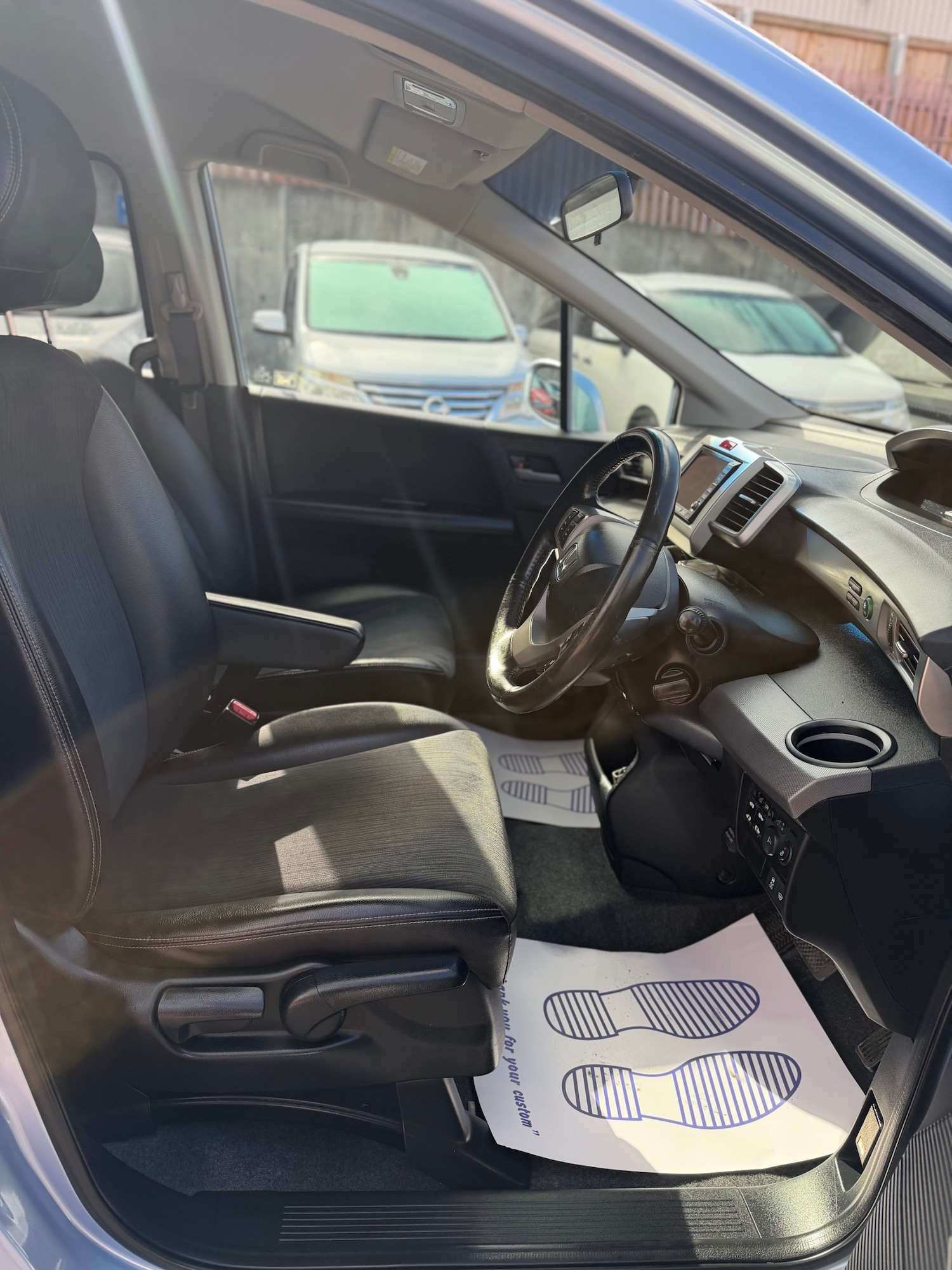 Used Honda Freed 2011 for sale - 76120478: Photo 8