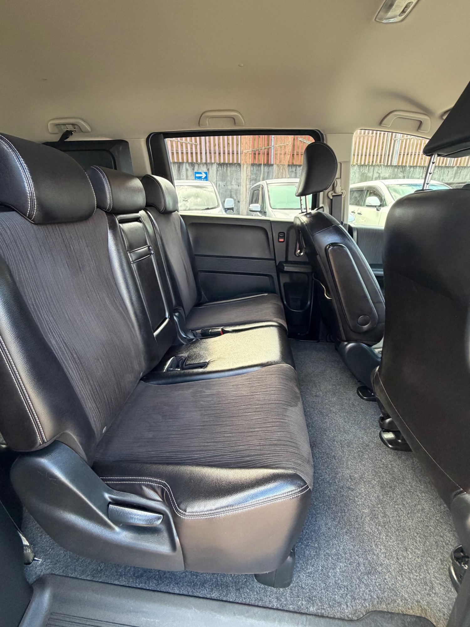 Used Honda Freed 2011 for sale - 76120478: Photo 9