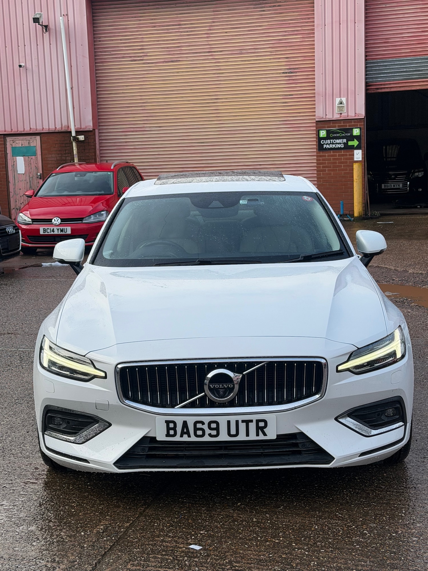 Used Volvo S60 2019 for sale - 76596105: Photo 1