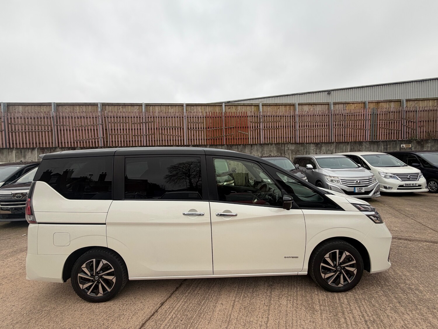 Used Nissan Serena 2020 for sale - 77809333: Photo 7