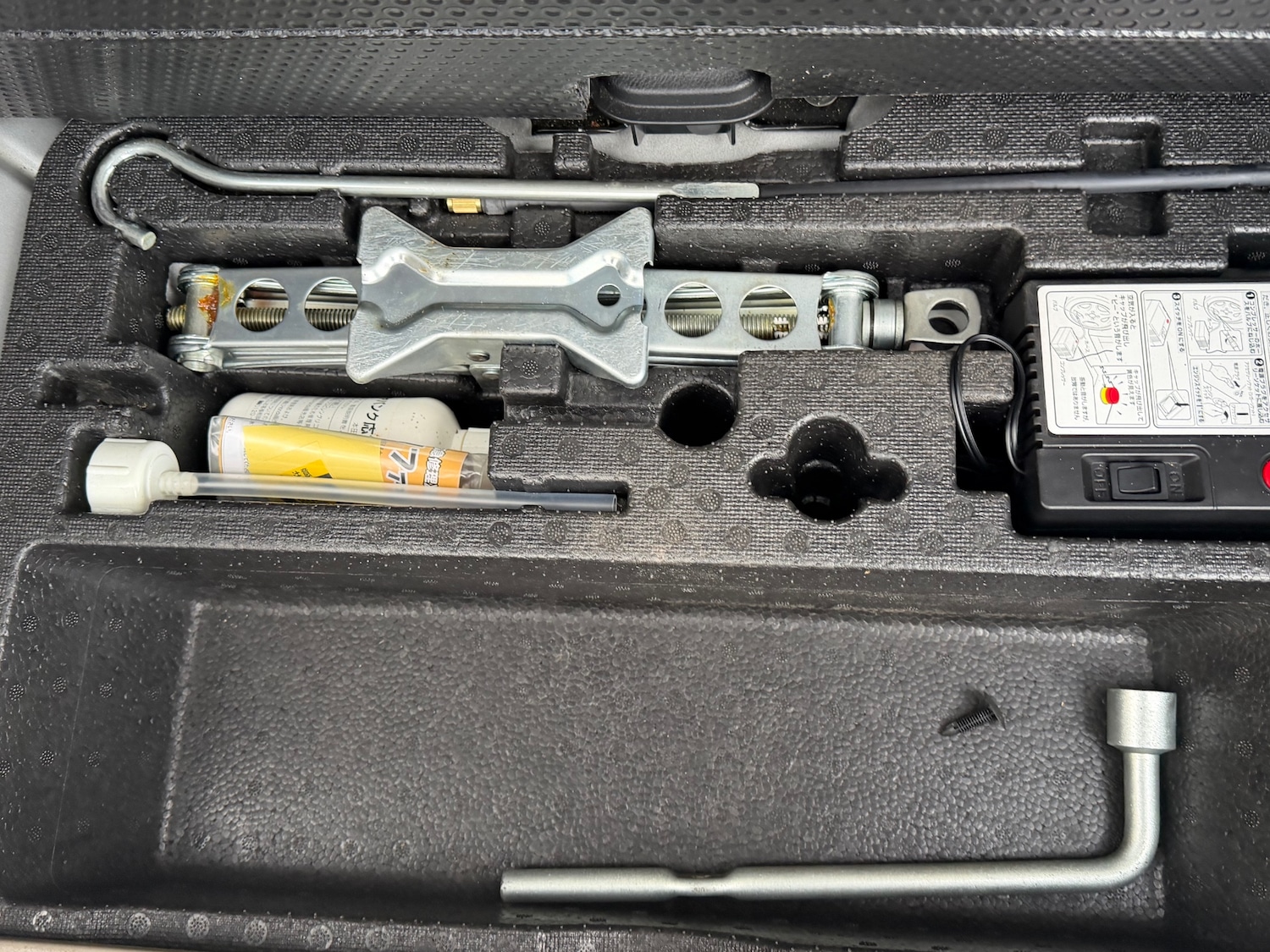 Used Honda Life 2012 for sale - 76466036: Photo 12