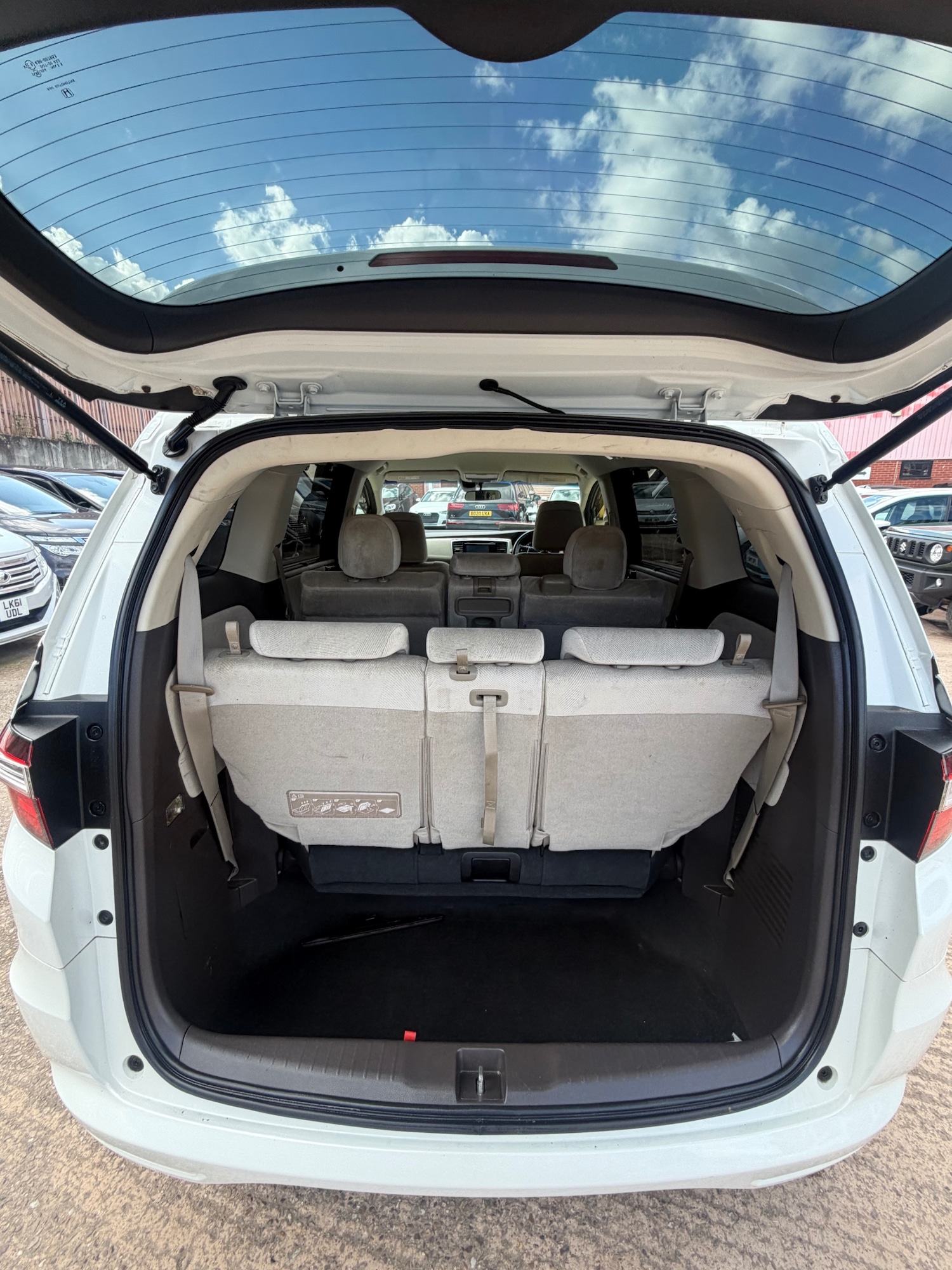 Used Honda Odyssey 2014 for sale - 77890258: Photo 11