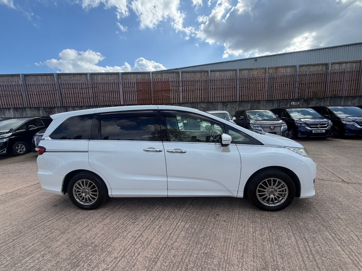 Used Honda Odyssey 2014 for sale - 77890258: Photo 7