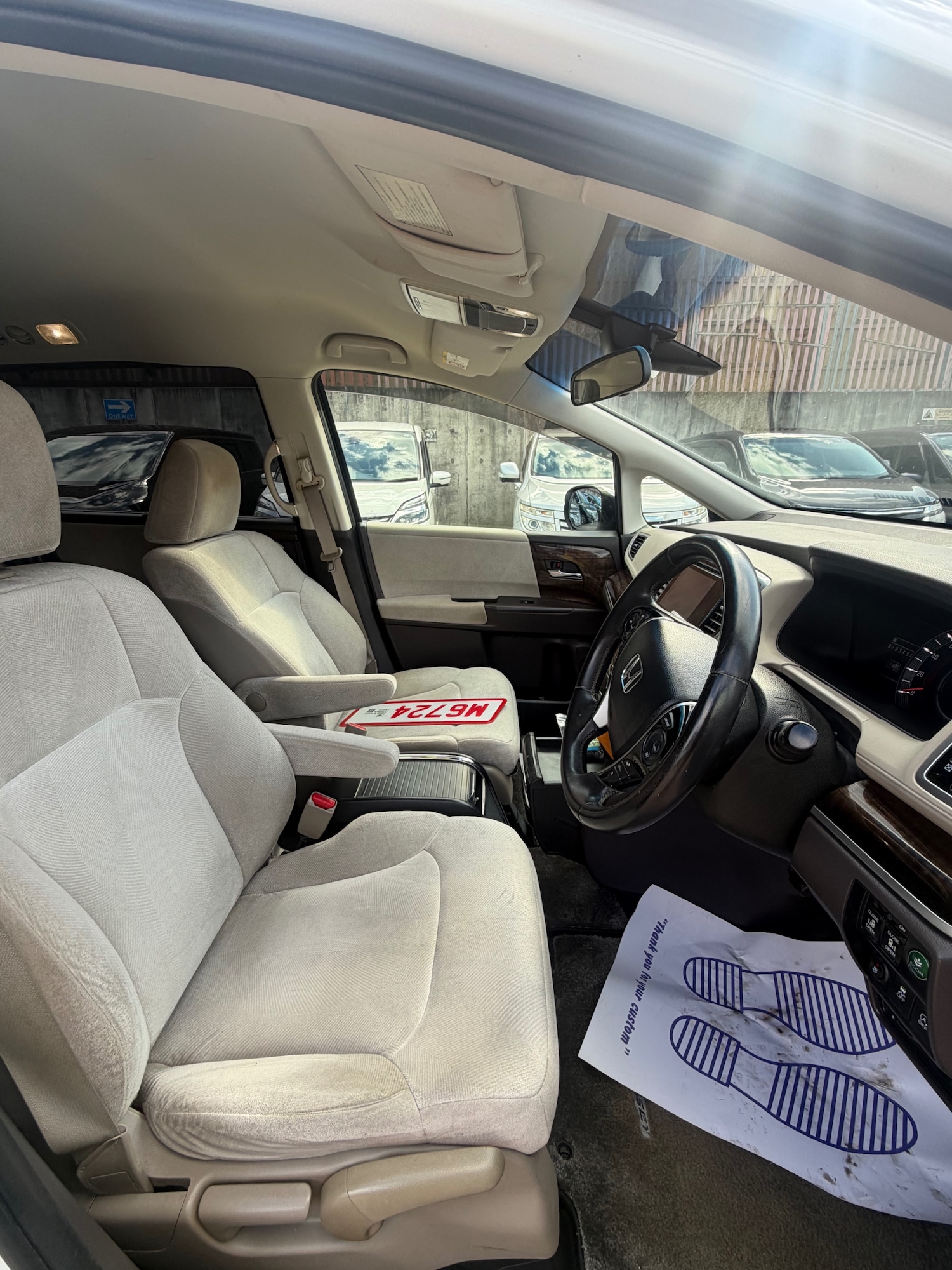 Used Honda Odyssey 2014 for sale - 77890258: Photo 8