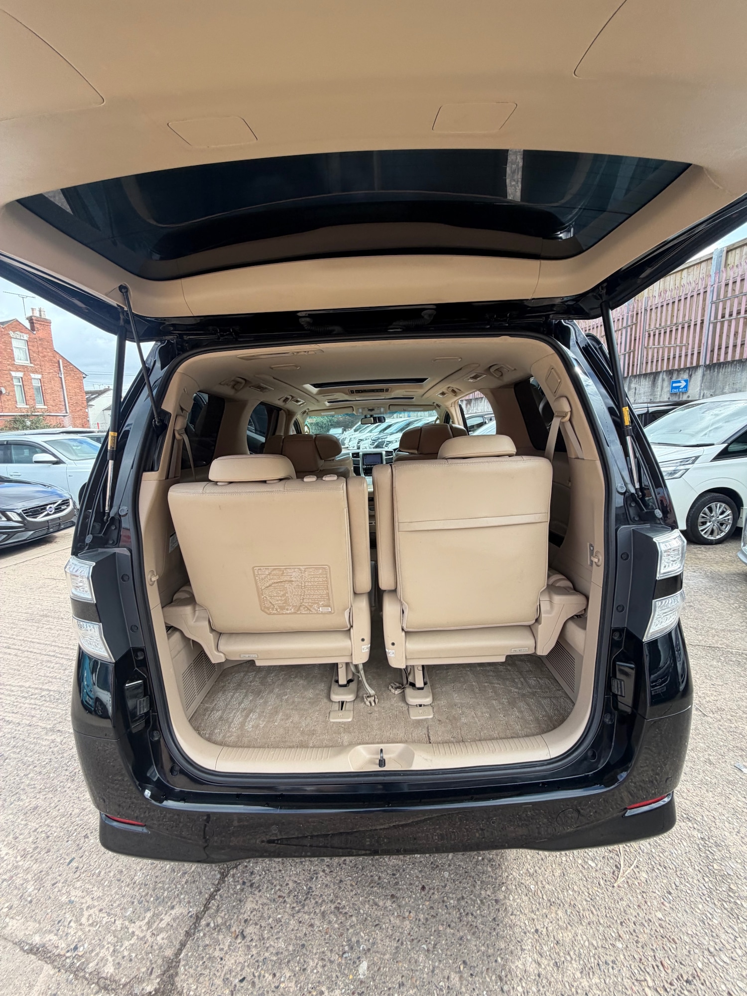 Used Toyota Vellfire 2012 for sale - 77872943: Photo 14