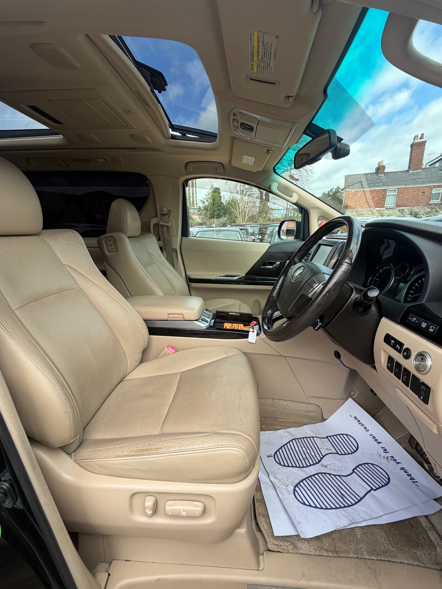 Used Toyota Vellfire 2012 for sale - 77872943: Photo 8