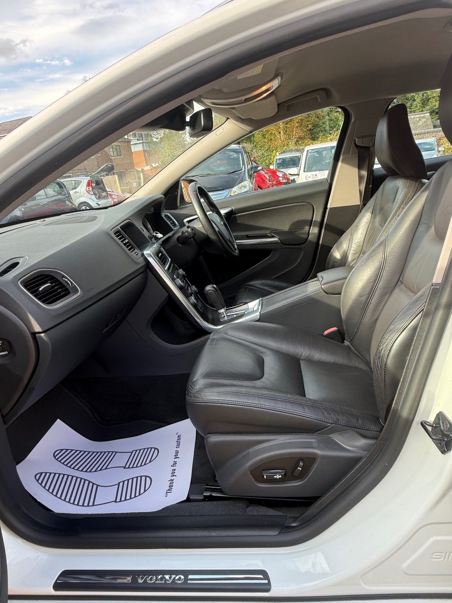 Used Volvo V60 2012 for sale - 75866472: Photo 13