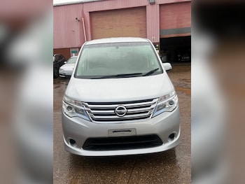 2015 - 8 Seater Petrol