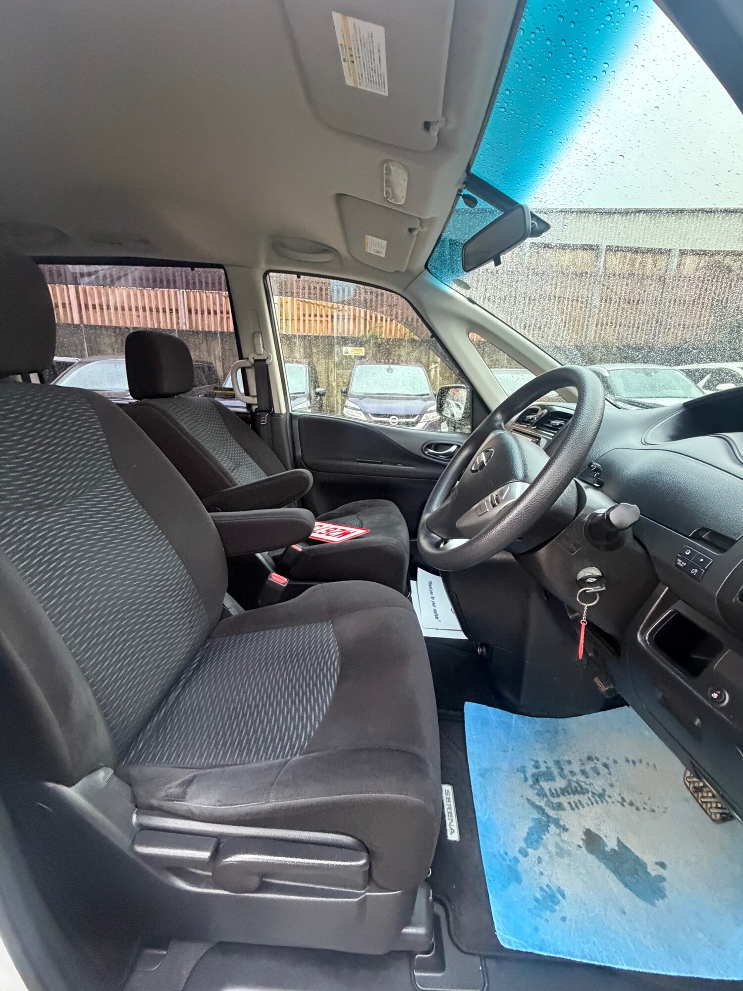 Used Nissan Serena 2015 for sale - 77897243: Photo 8