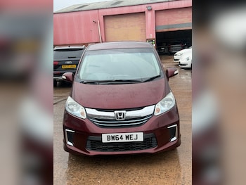 Used Honda Freed 2014 for sale - 77536260: Photo