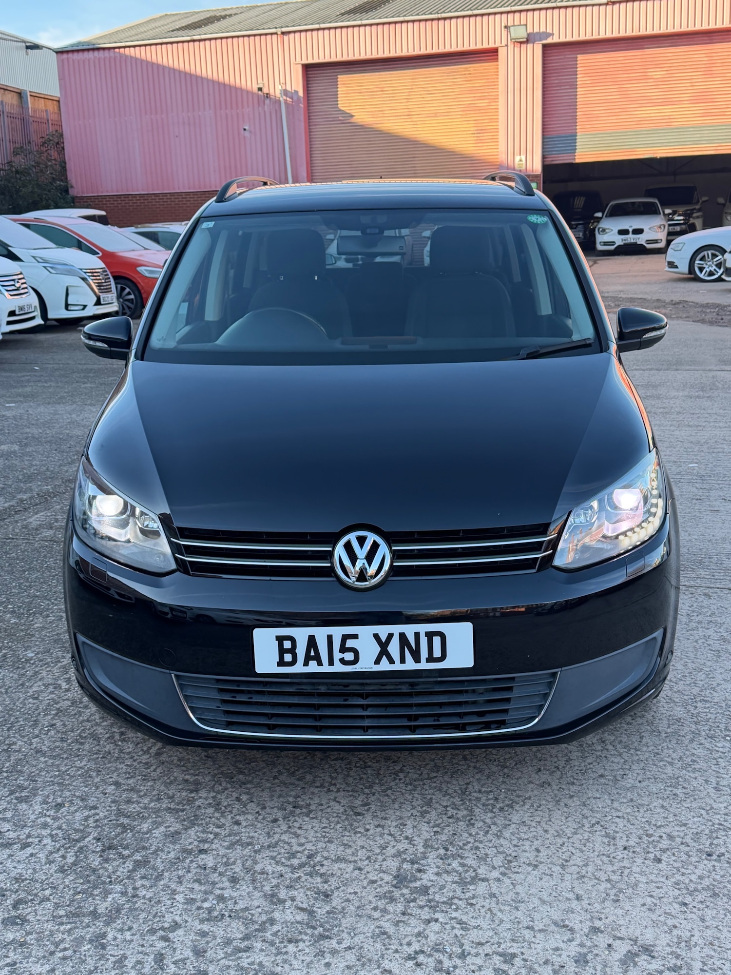Used Volkswagen Touran 2015 for sale - 76250887: Photo 1