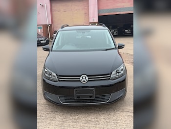 Volkswagen - Touran