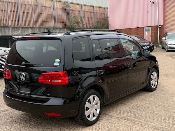 Used Volkswagen Touran 2015 for sale - 76250887: Photo 4