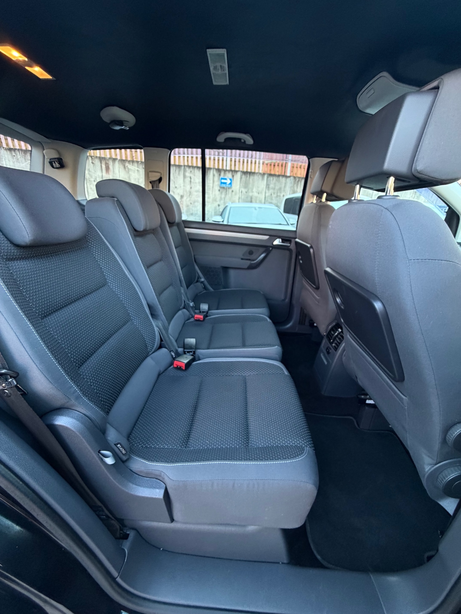 Used Volkswagen Touran 2015 for sale - 76250887: Photo 8