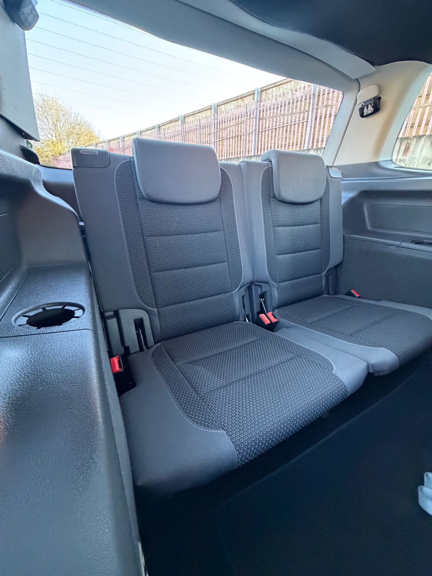 Used Volkswagen Touran 2015 for sale - 76250887: Photo 9