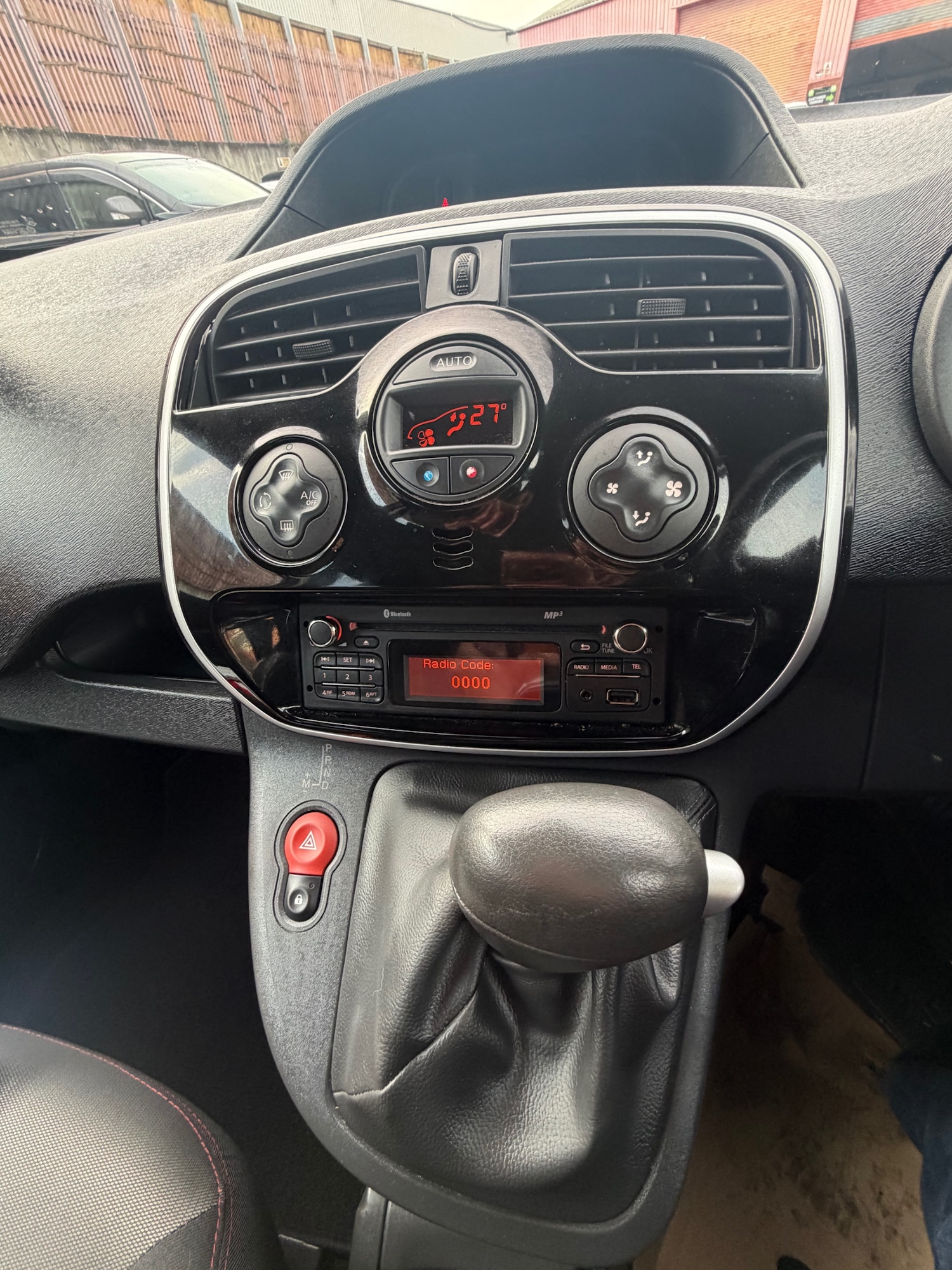 Used Renault Kangoo 2018 for sale - 77201724: Photo 14