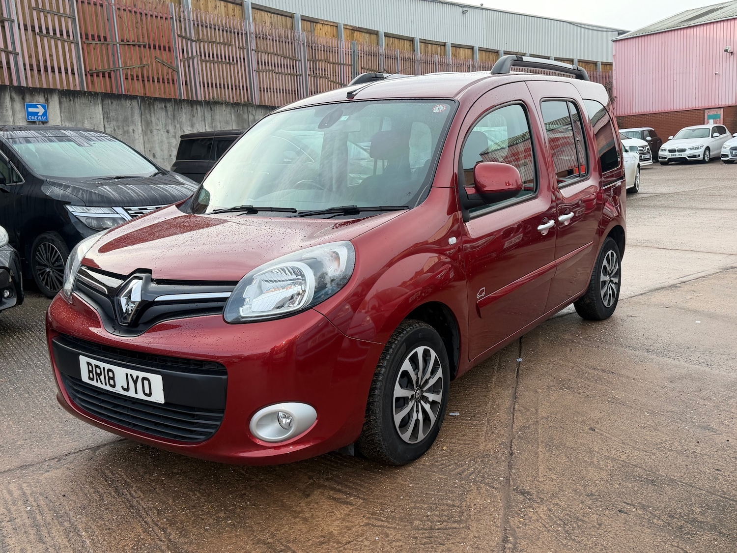 Used Renault Kangoo 2018 for sale - 77201724: Photo 2