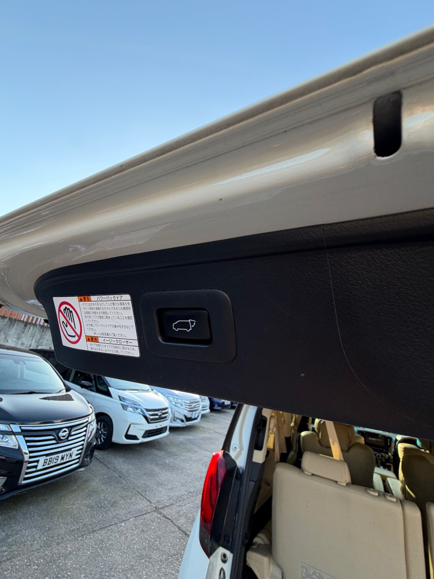 Used Toyota Alphard 2017 for sale - 77721739: Photo 10