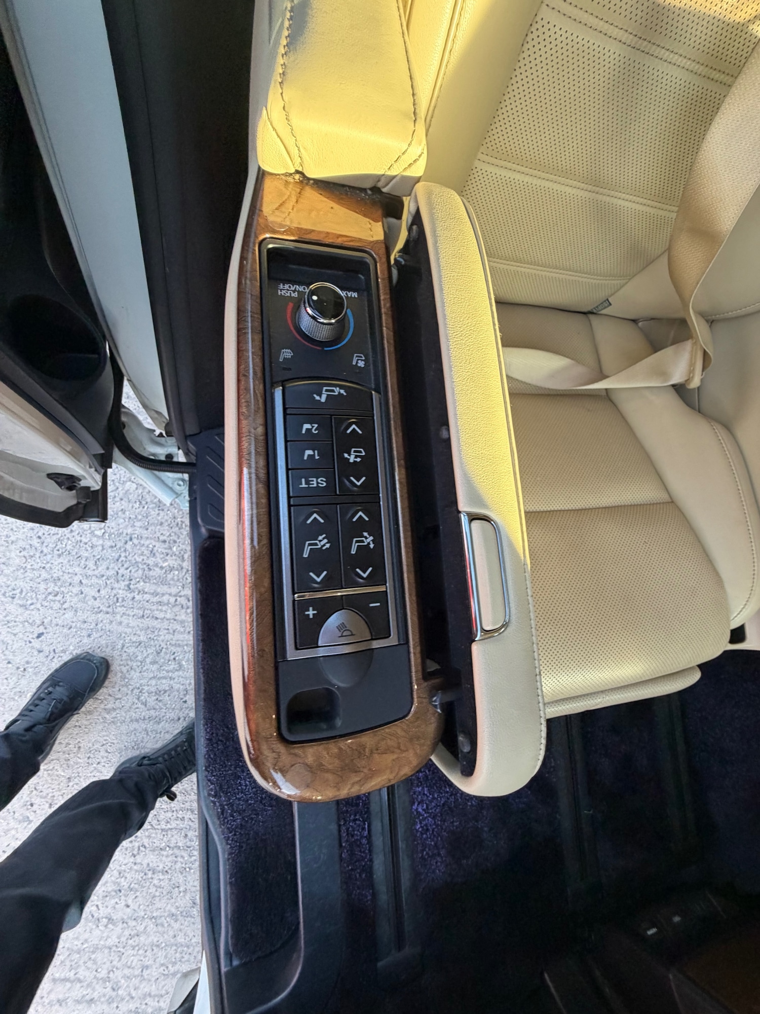 Used Toyota Alphard 2017 for sale - 77721739: Photo 12