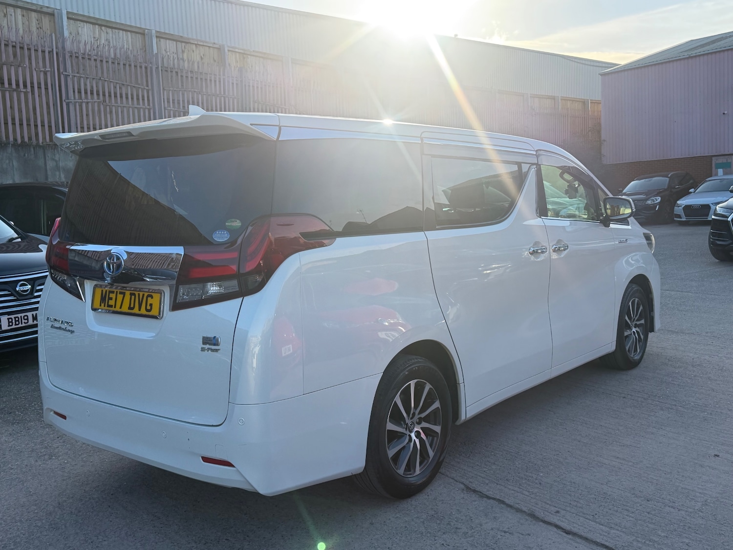 Used Toyota Alphard 2017 for sale - 77721739: Photo 6