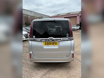 Used Toyota Noah 2019 for sale - 79806317: Photo