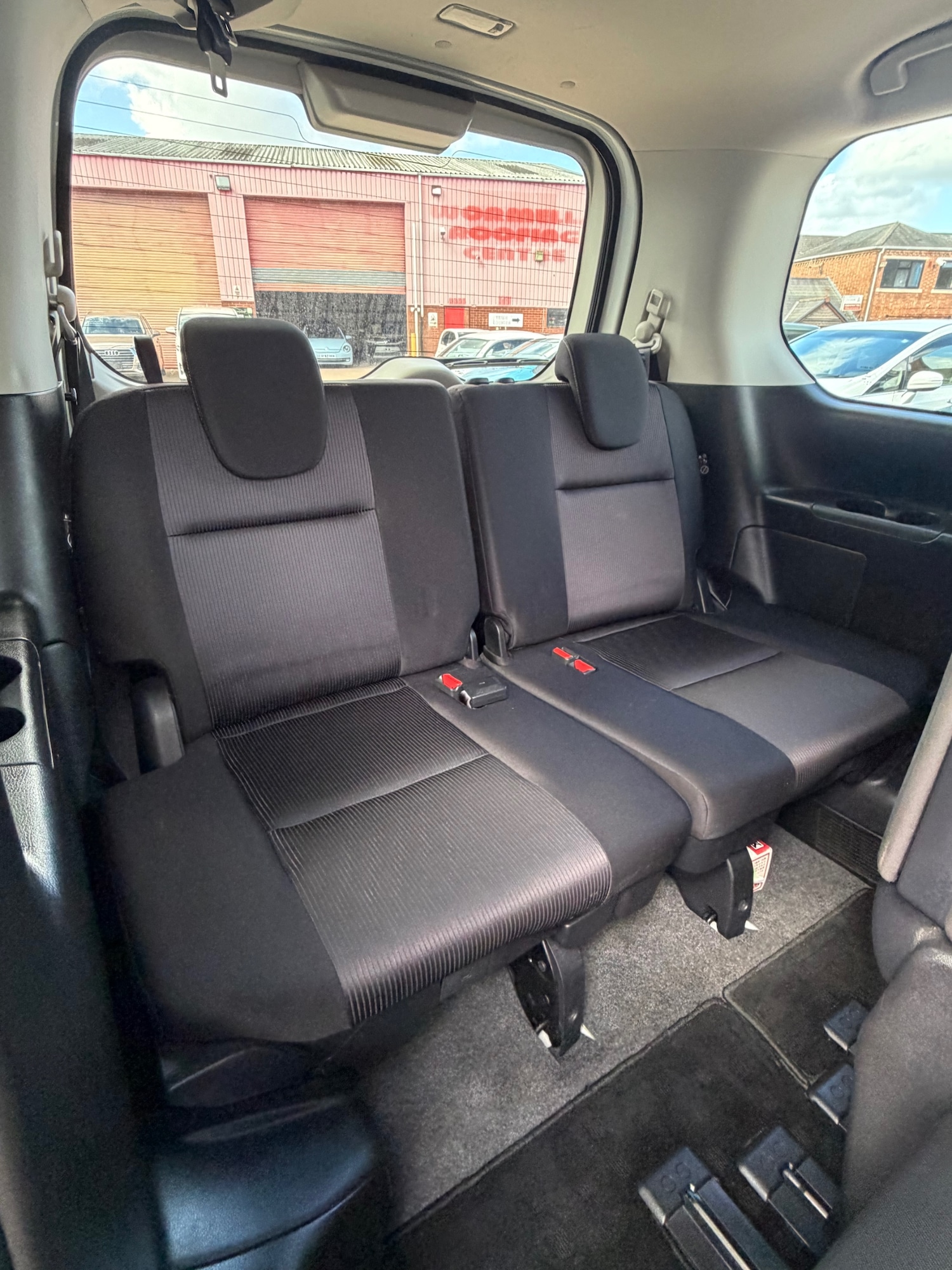 Used Nissan Serena 2017 for sale - 78094419: Photo 10