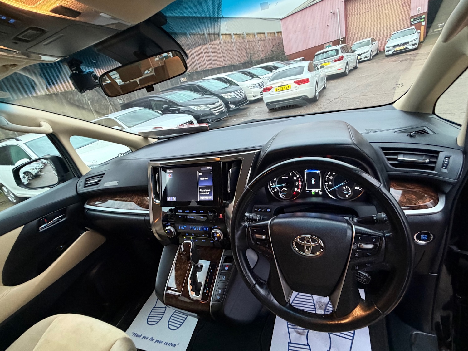 Used Toyota Vellfire 2020 for sale - 77173555: Photo 10