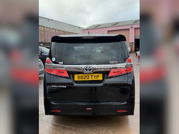 Used Toyota Vellfire 2020 for sale - 77173555: Photo