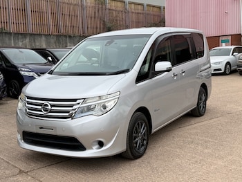 Used Nissan Serena 2016 for sale - 77782206: Photo
