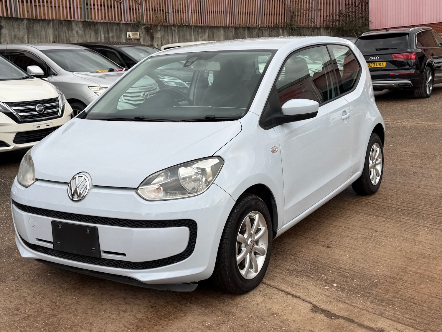 Used Volkswagen up! 2013 for sale - 77491096: Photo 3