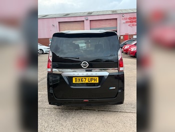 Used Nissan Serena 2018 for sale - 76130301: Photo