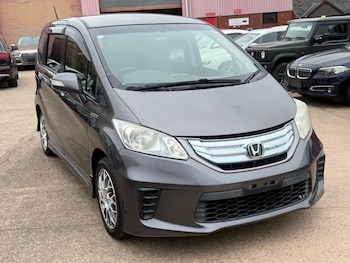 Used Honda Freed 2013 for sale - 77791457: Photo