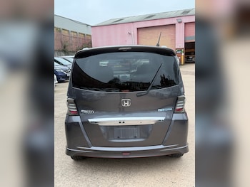 Used Honda Freed 2013 for sale - 77791457: Photo
