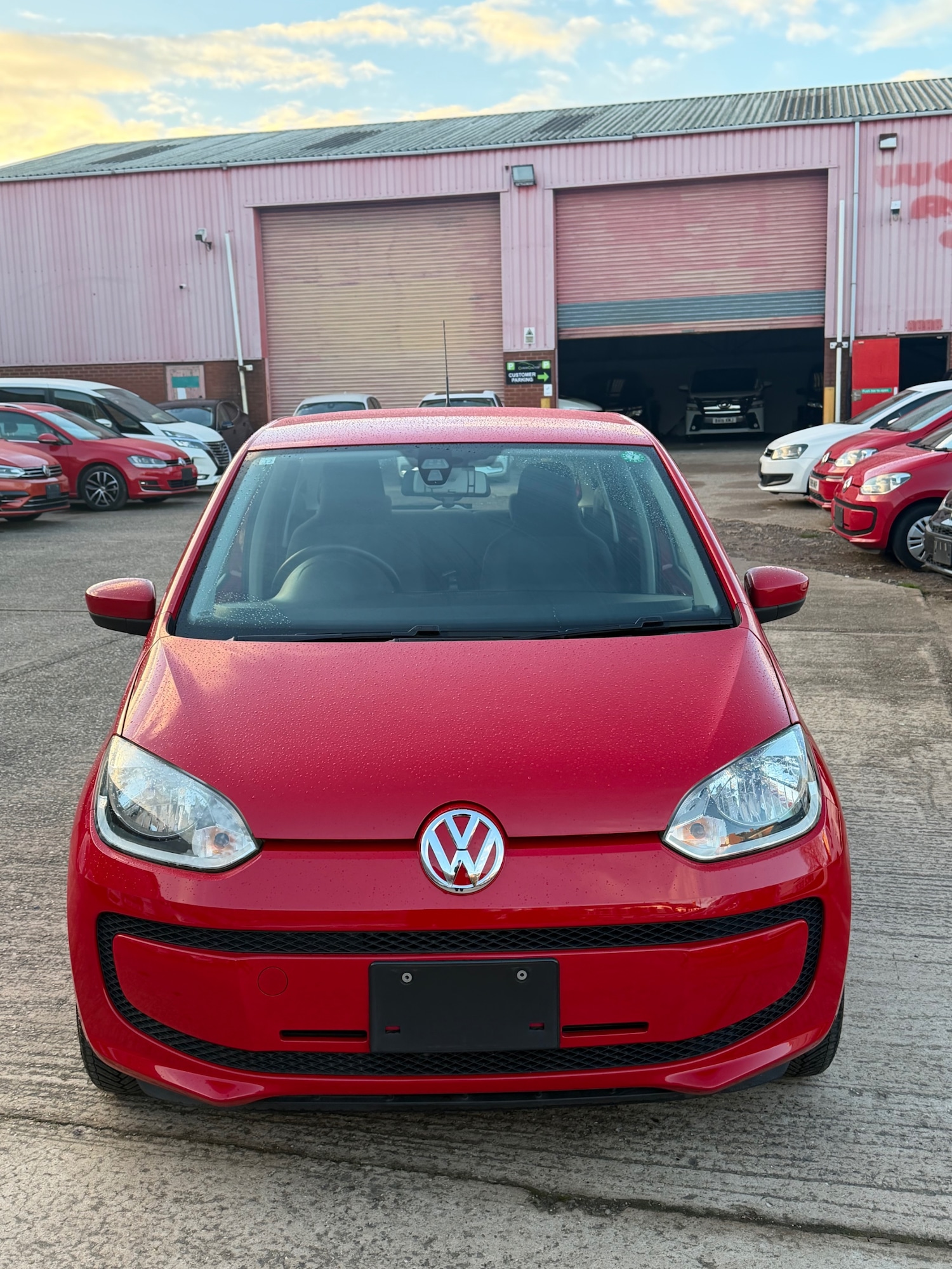 Used Volkswagen up! 2012 for sale - 76618410: Photo 1